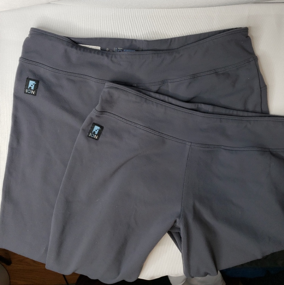 Ion Actif Gray Cropped Leggings (2 )Rouched A
